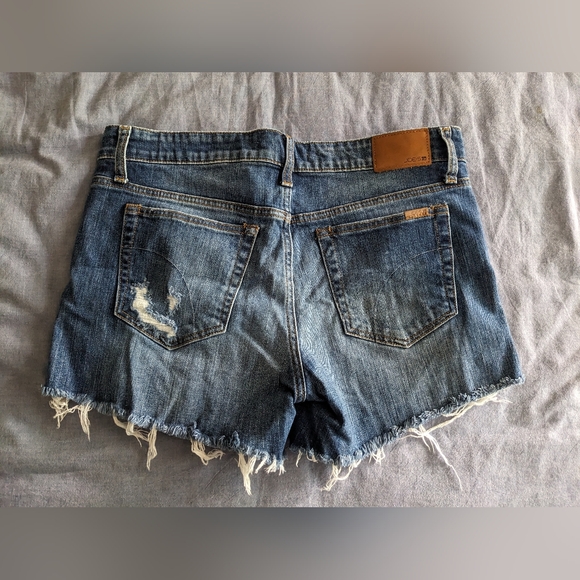 Joe's Jeans Ozzie 4in inseam cut off denim shorts. Sz30. Gently worn. - Picture 2 of 4